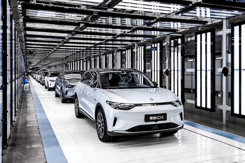 Leapmotor resmi olarak Jinhua Tesisi'nde C11 teslimatına başladı. 2 92014686687c4fa5b4728b62b929082f