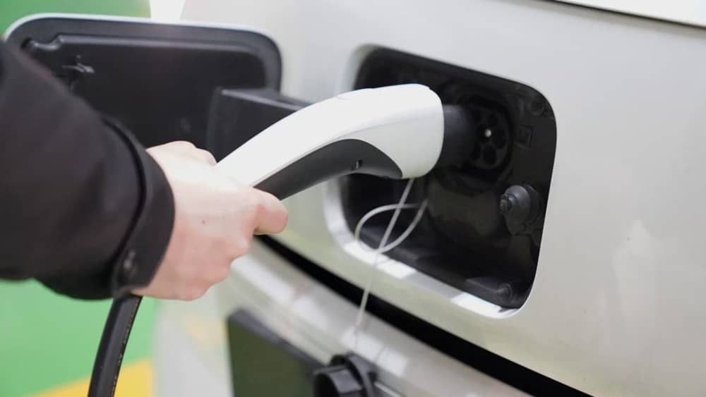Evde Elektrikli Araç Şarjı